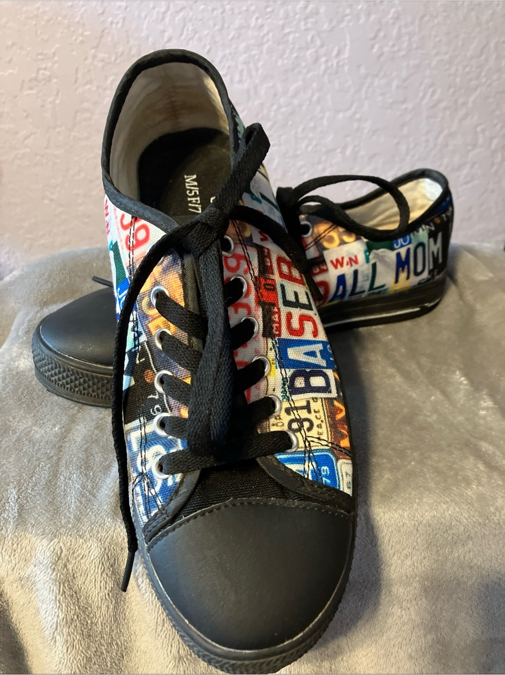 Women's Canvas Baseball Mom Tennis Shoes Sneakers Size 7 Black & Colorful
